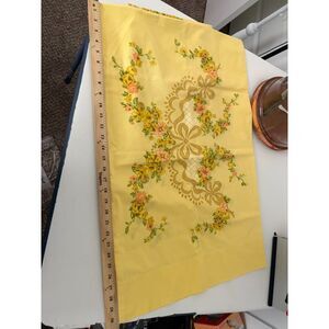 vtg yellow regular pillowcases